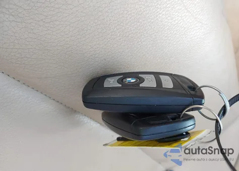 2011 BMW 535I xDrive z USA, uszkodzony, nr VIN WBAFU7C51BC870272